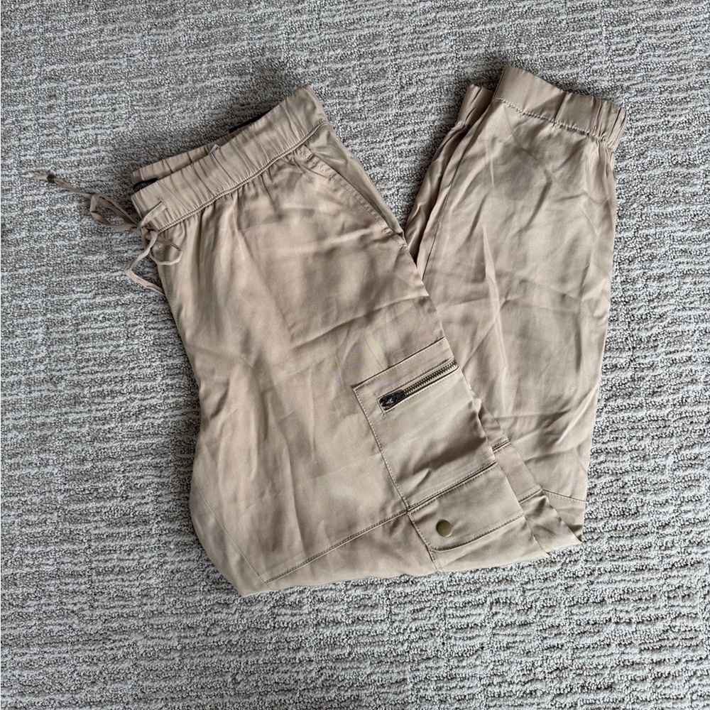 Banana Republic Factory Tencel Cargo Jogger NWT - Picture 5 of 5